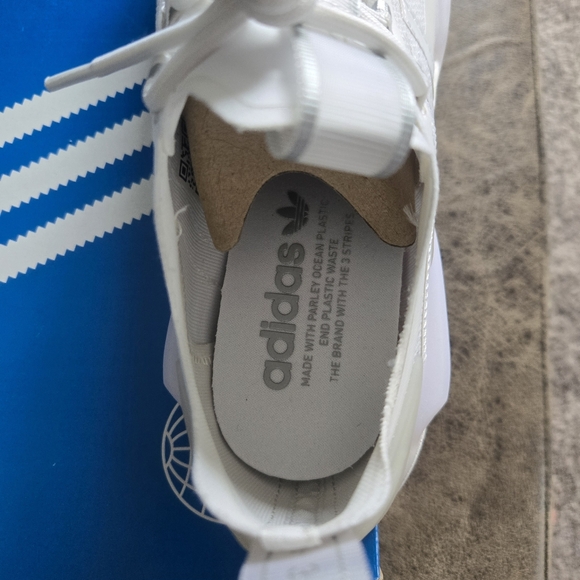 Adidas NMD V3 Womens - Picture 4 of 12